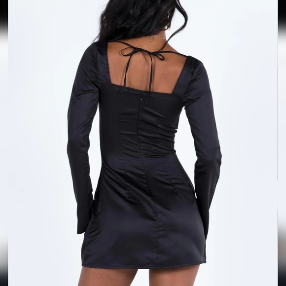 Princess Polly Elegant Black Long-Sleeve Dress - Picture 2 of 7